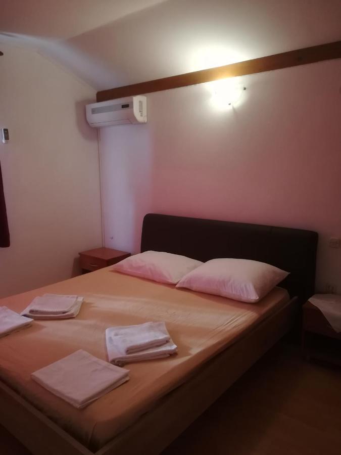Appartement Donadic I, Caska *