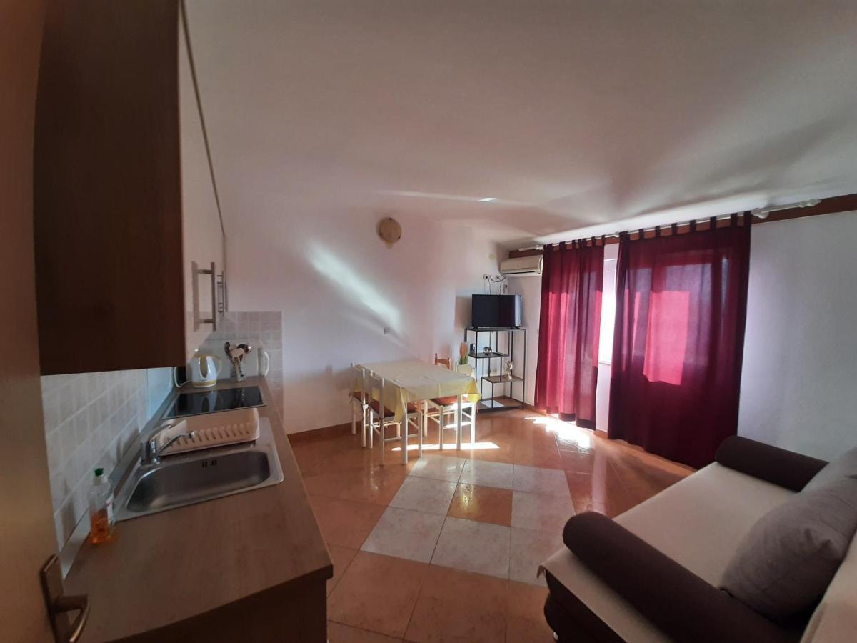Donadic I, Caska Apartmán *