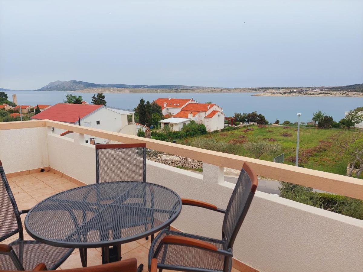 Donadic I, Caska Apartmán Novalja